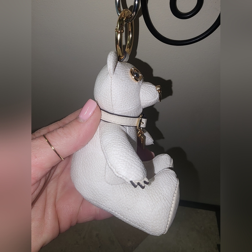Coach Signature C White Cream Leather Mixed Metals Bear Purse Charm Keychain NEW - Picture 14 of 17